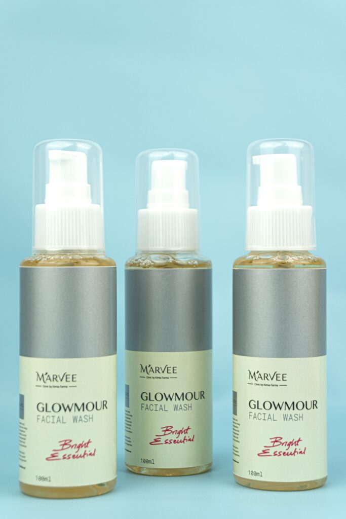 Glowmour Facial Wash
